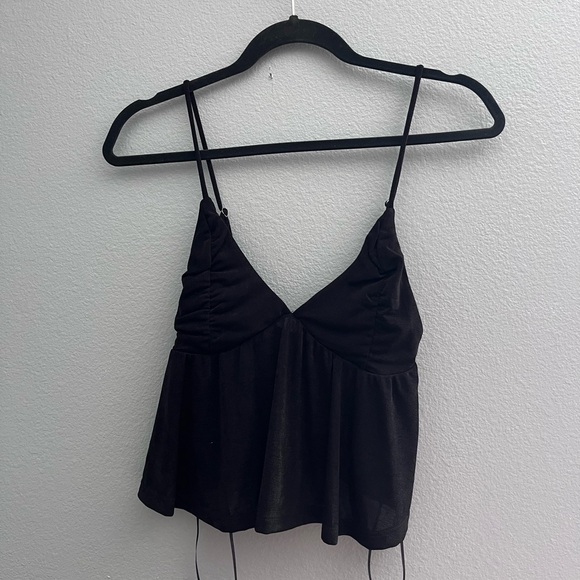 black tank top - Picture 1 of 3